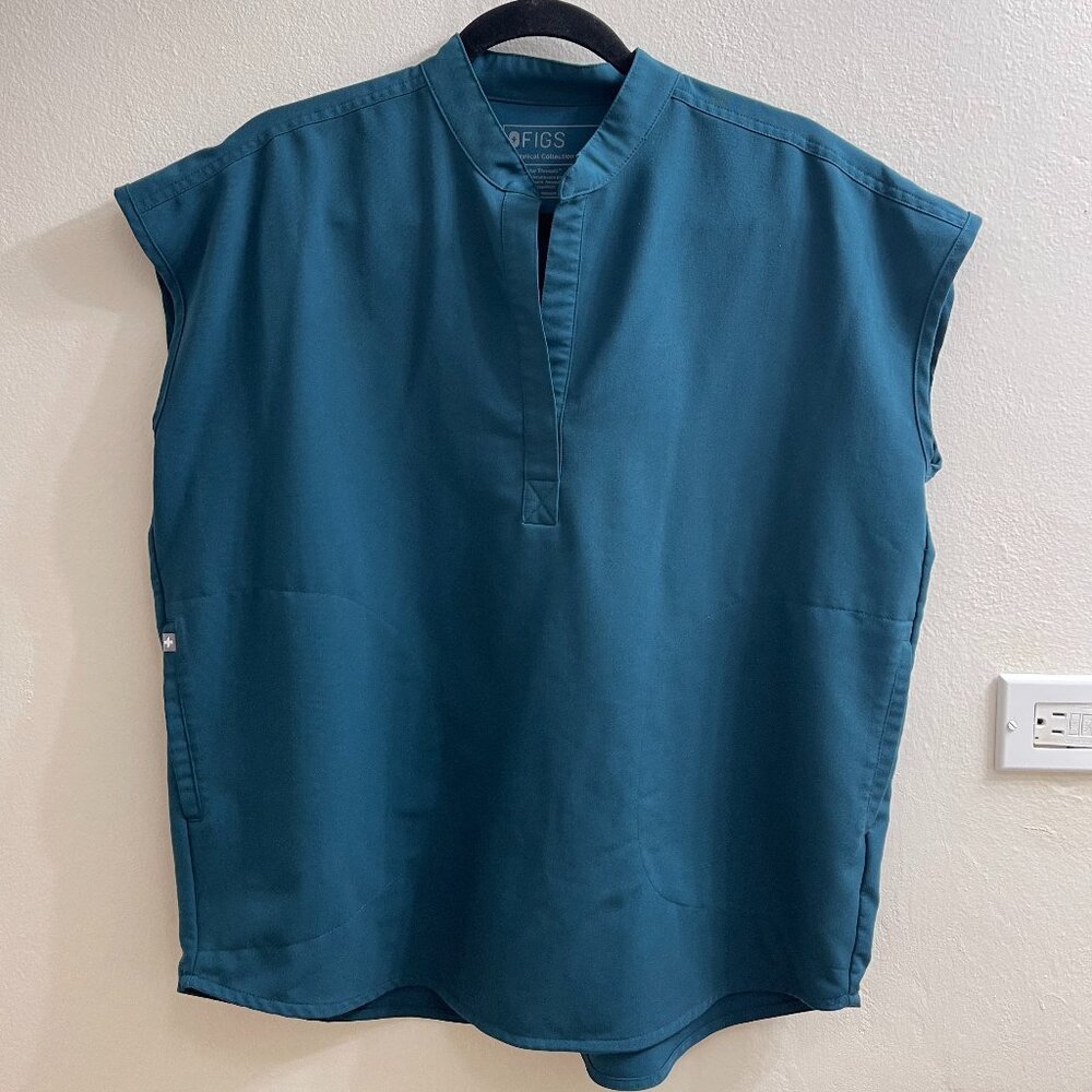 Figs Scrubs: Caribbean Blue Rafaela Top (S)